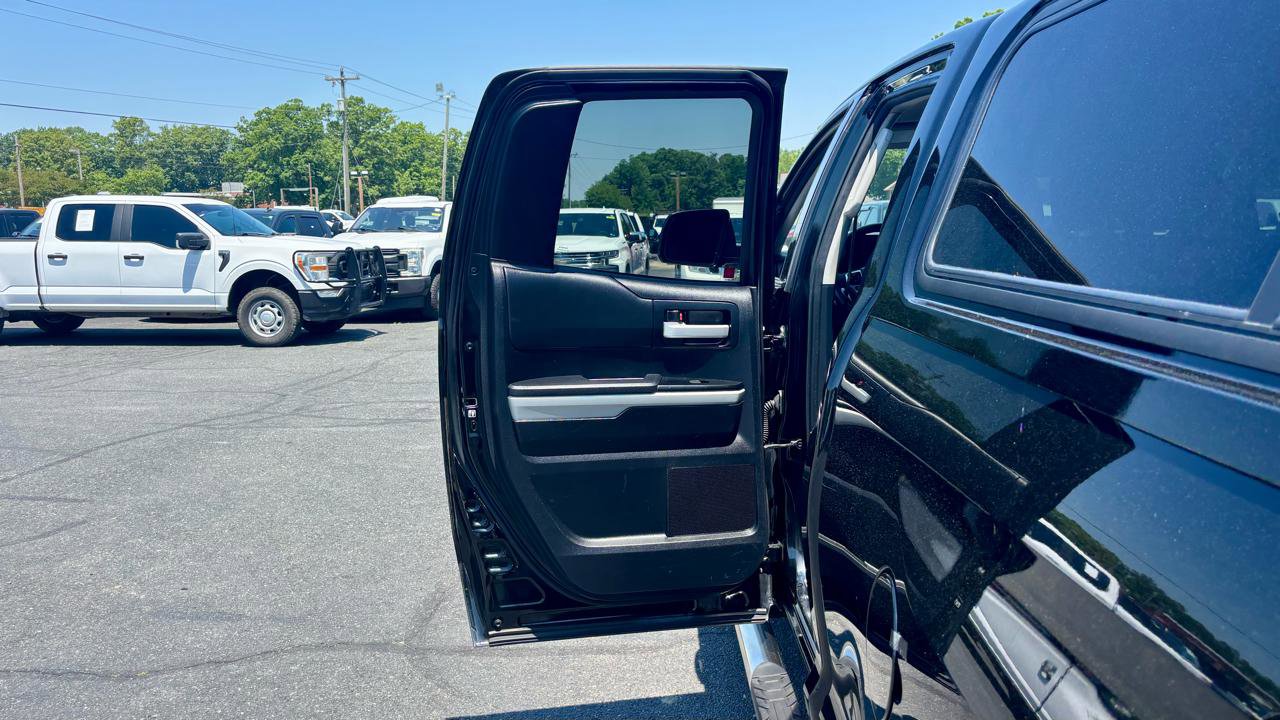 Used 2019 Toyota Tundra SR5 AWD/4WD image 15