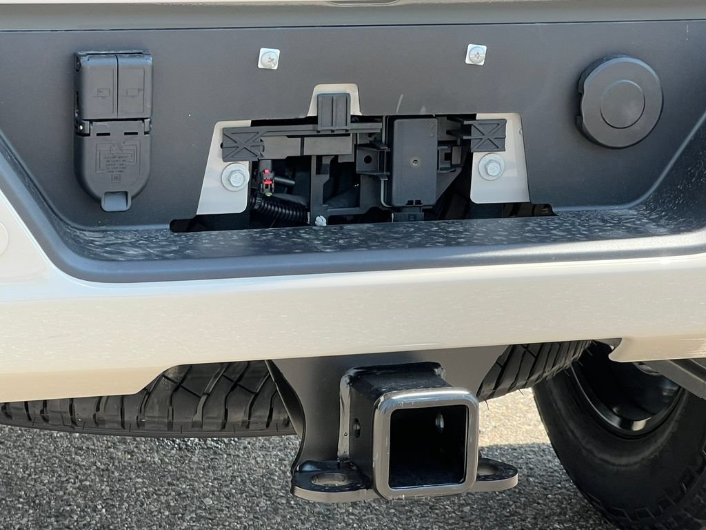 New 2026 GMC Sierra 2500 AT4 w/ AT4 Premium Plus Package AWD/4WD image 10