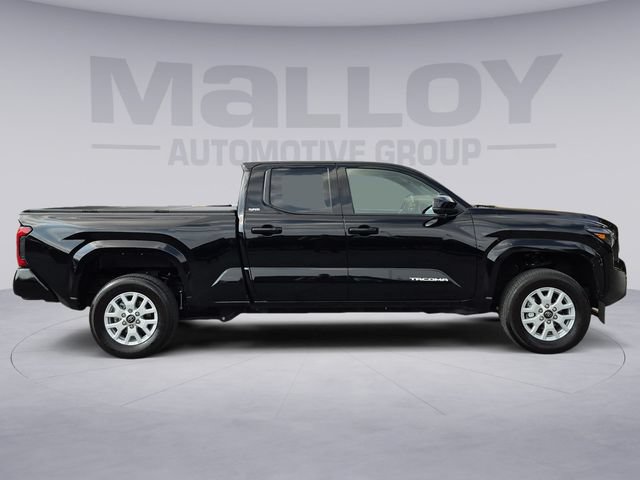 Used 2025 Toyota Tacoma SR5 AWD/4WD image 6