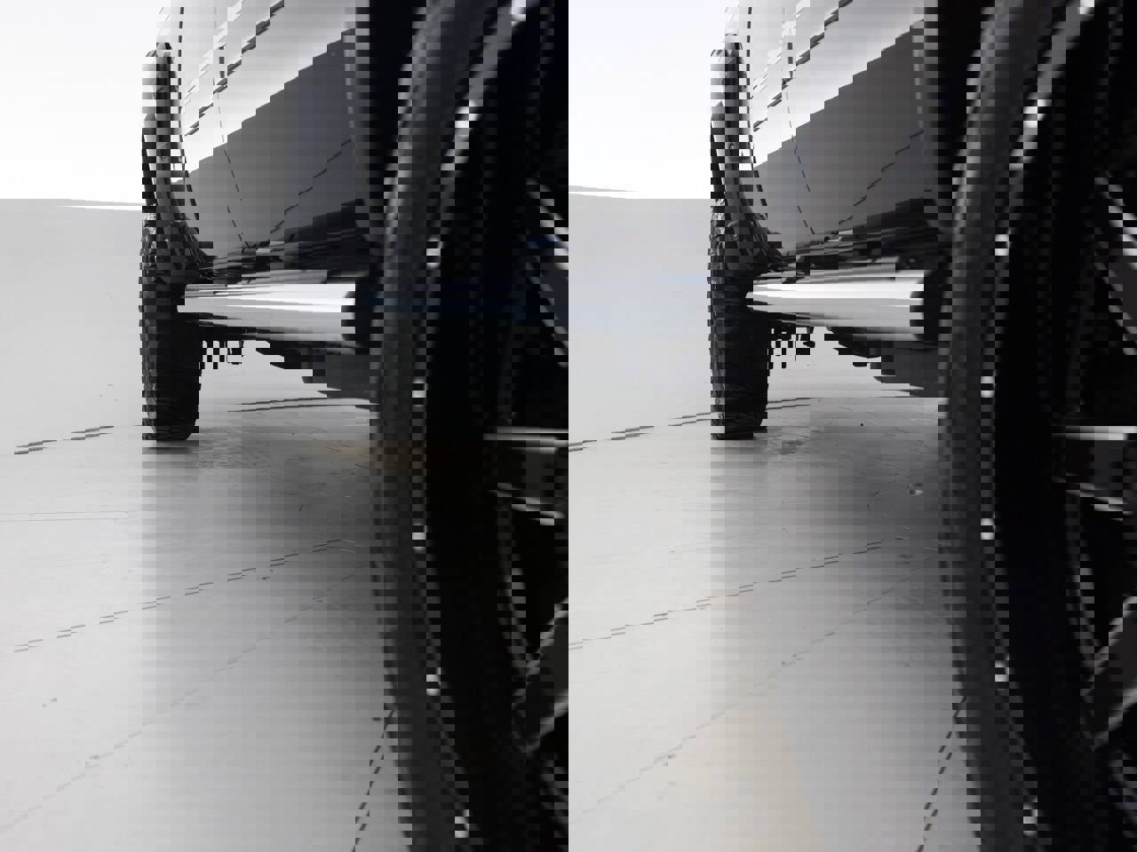 Used 2013 GMC Sierra 2500 Denali w/ Suspension Package, Off-Road image 21