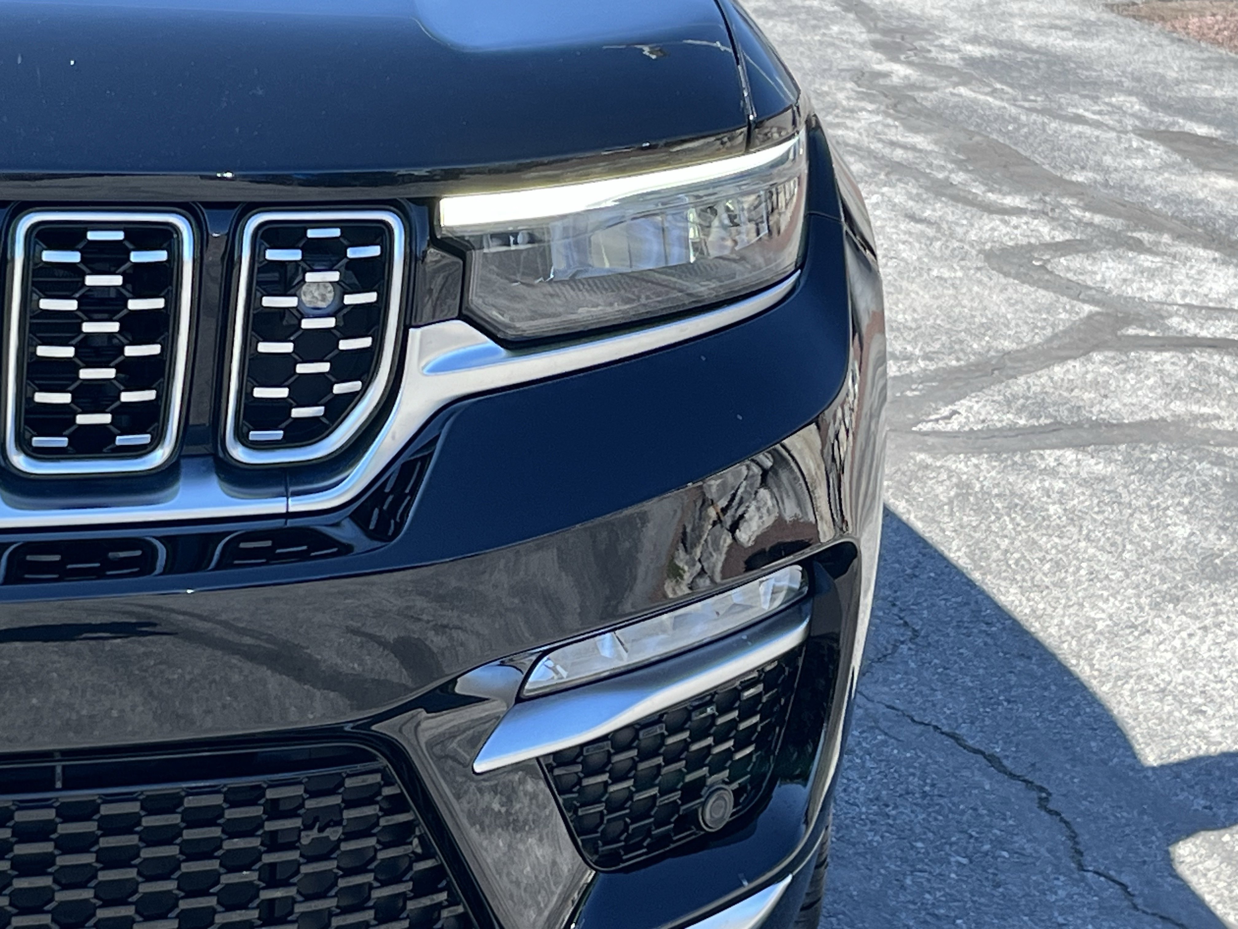 Used 2022 Jeep Grand Cherokee Summit image 11