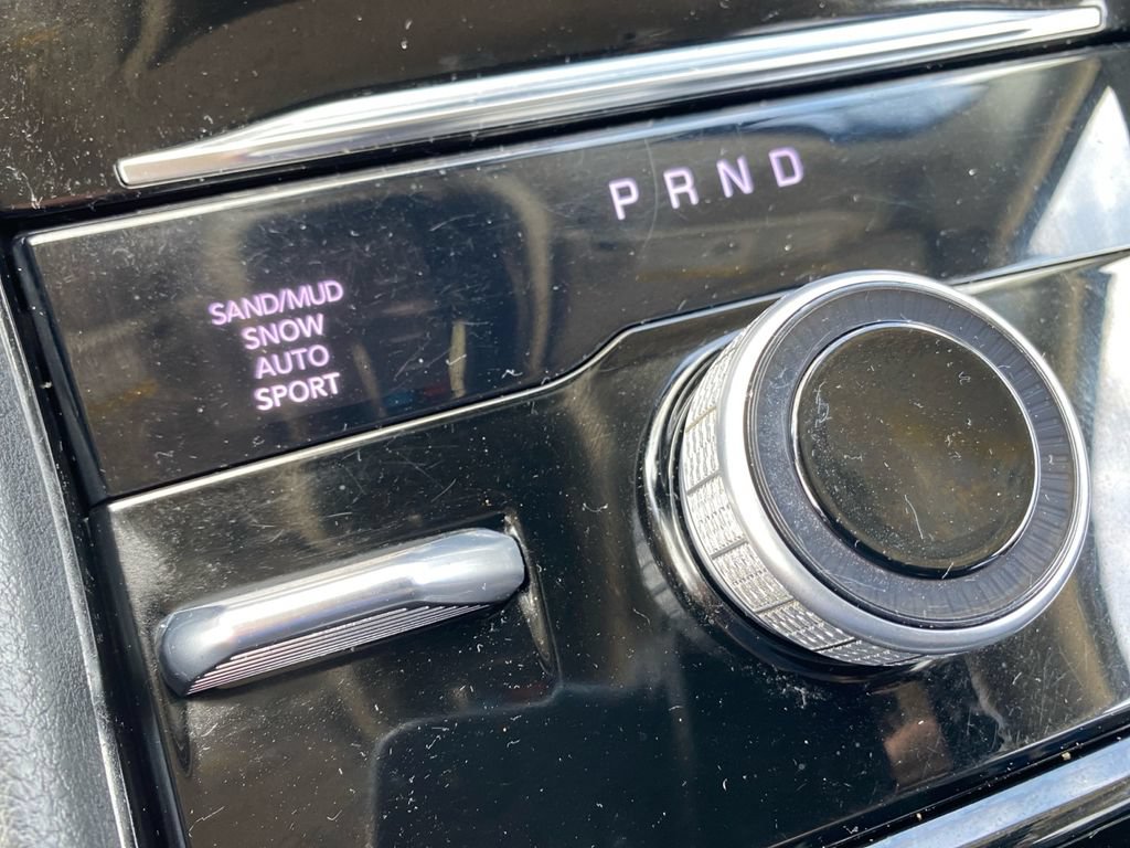 Used 2023 Jeep Grand Cherokee L Limited AWD/4WD image 36
