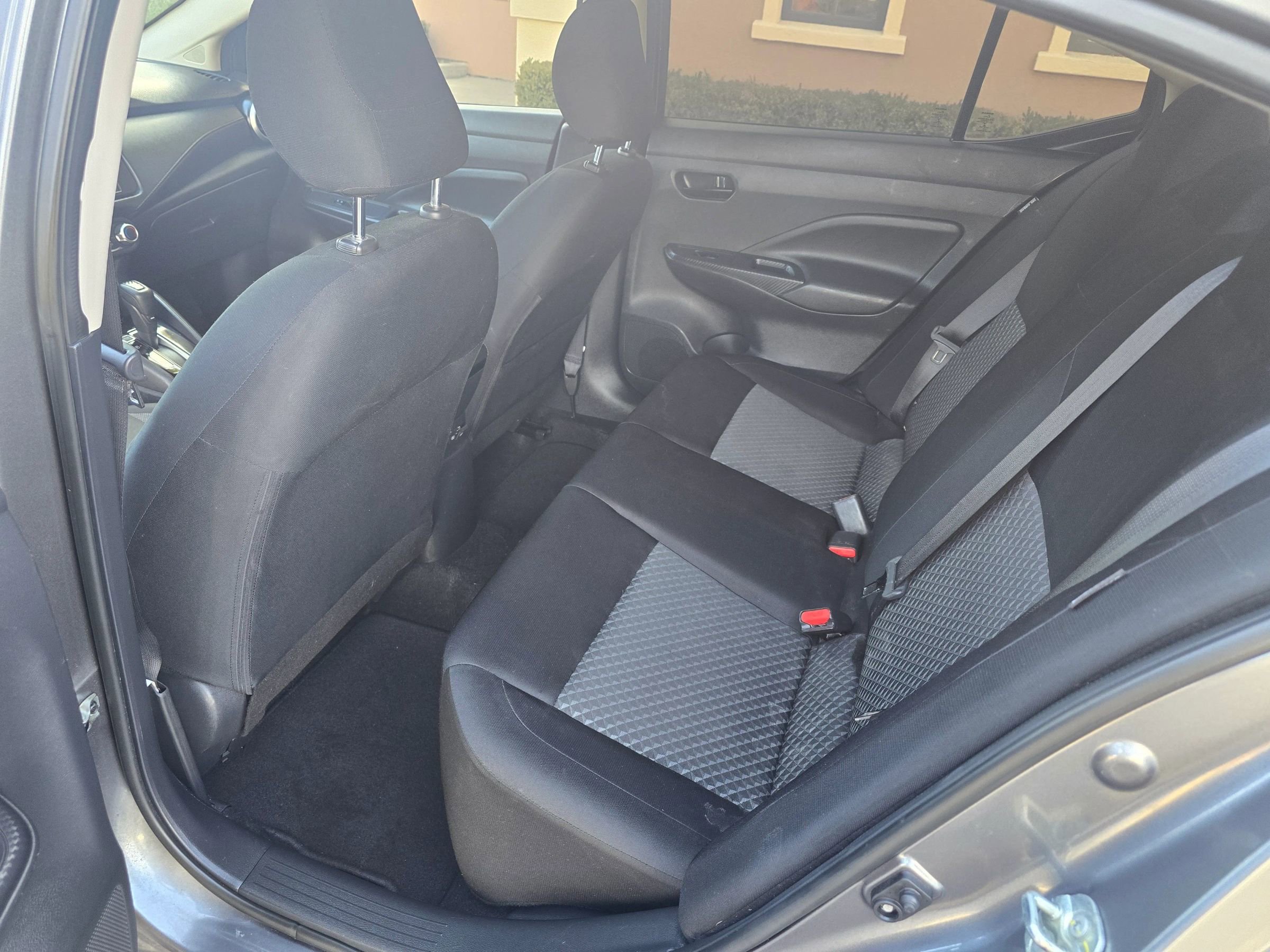 Used 2020 Nissan Versa S image 17