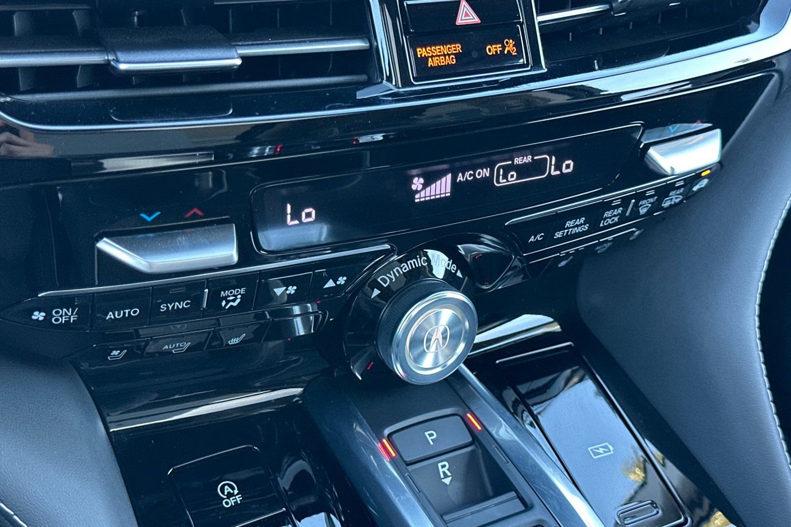 Used 2023 Acura MDX SH-AWD w/ Advance Package image 22