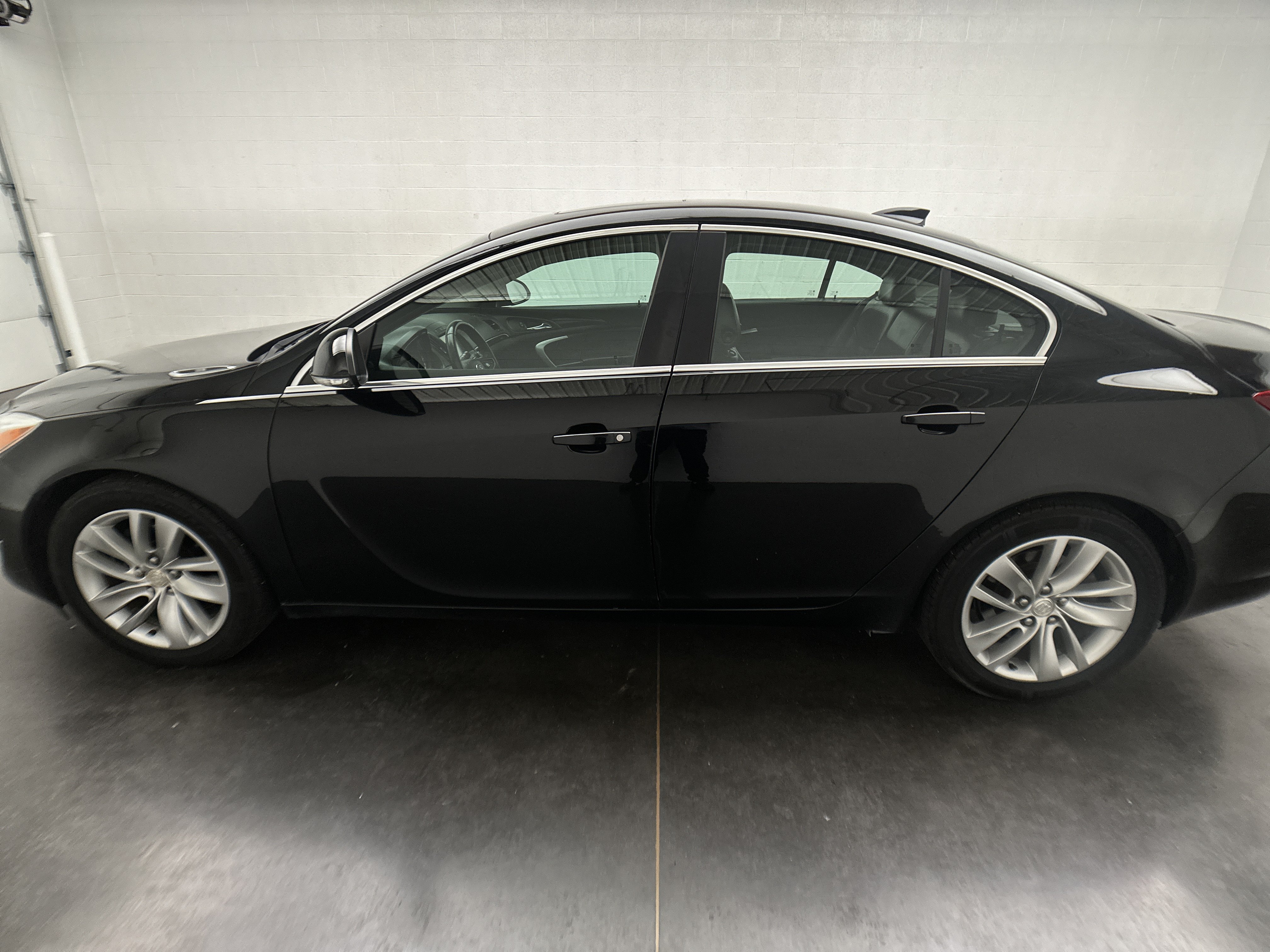 Used 2015 Buick Regal FWD image 35