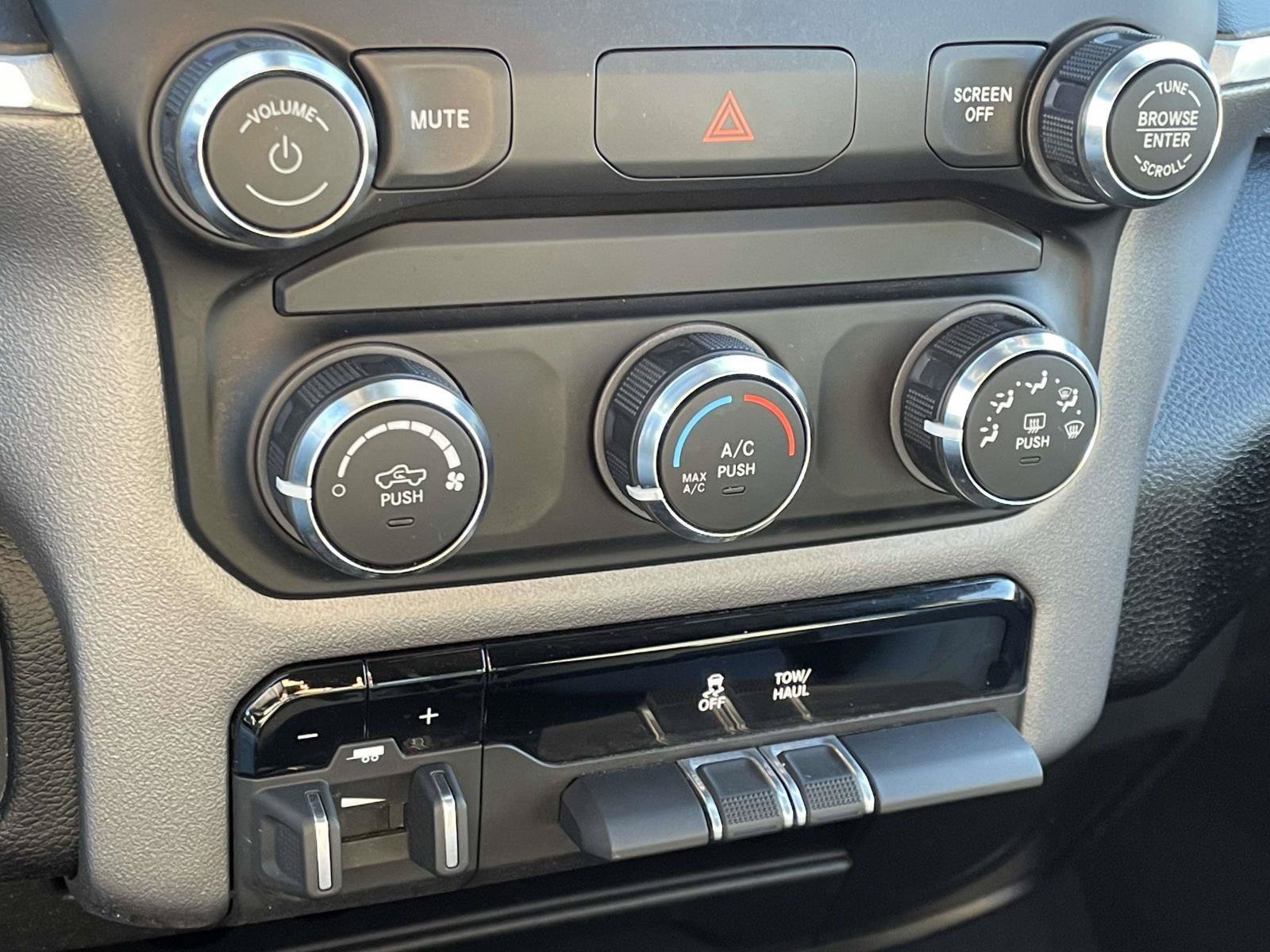 Certified 2024 RAM 2500 Big Horn AWD/4WD image 9