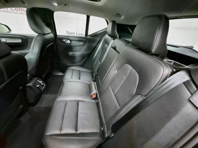Used 2026 Volvo XC40 B5 Plus AWD/4WD image 24