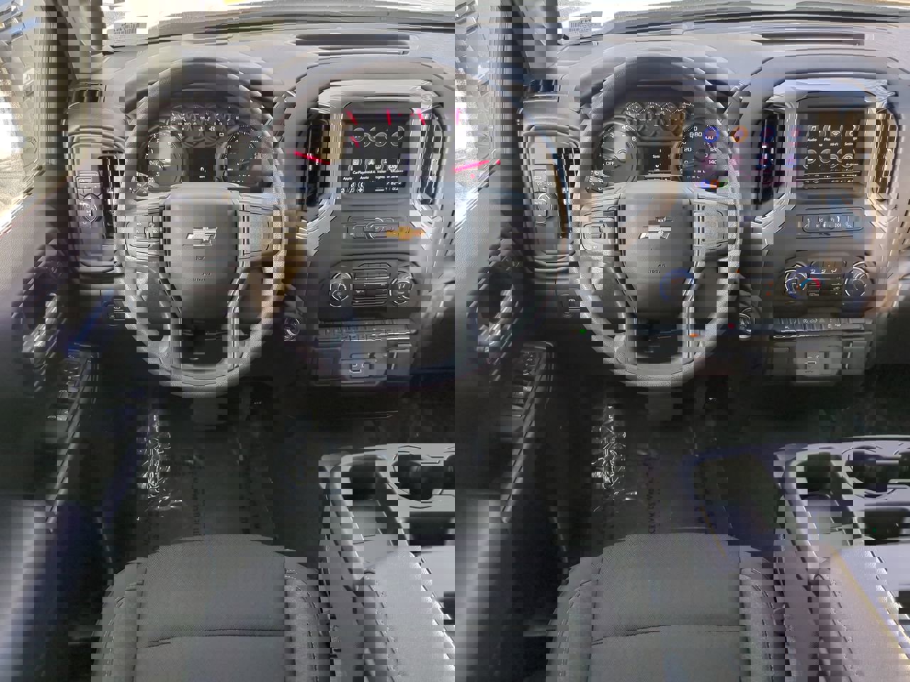 Used 2025 Chevrolet Silverado 1500 Custom image 16