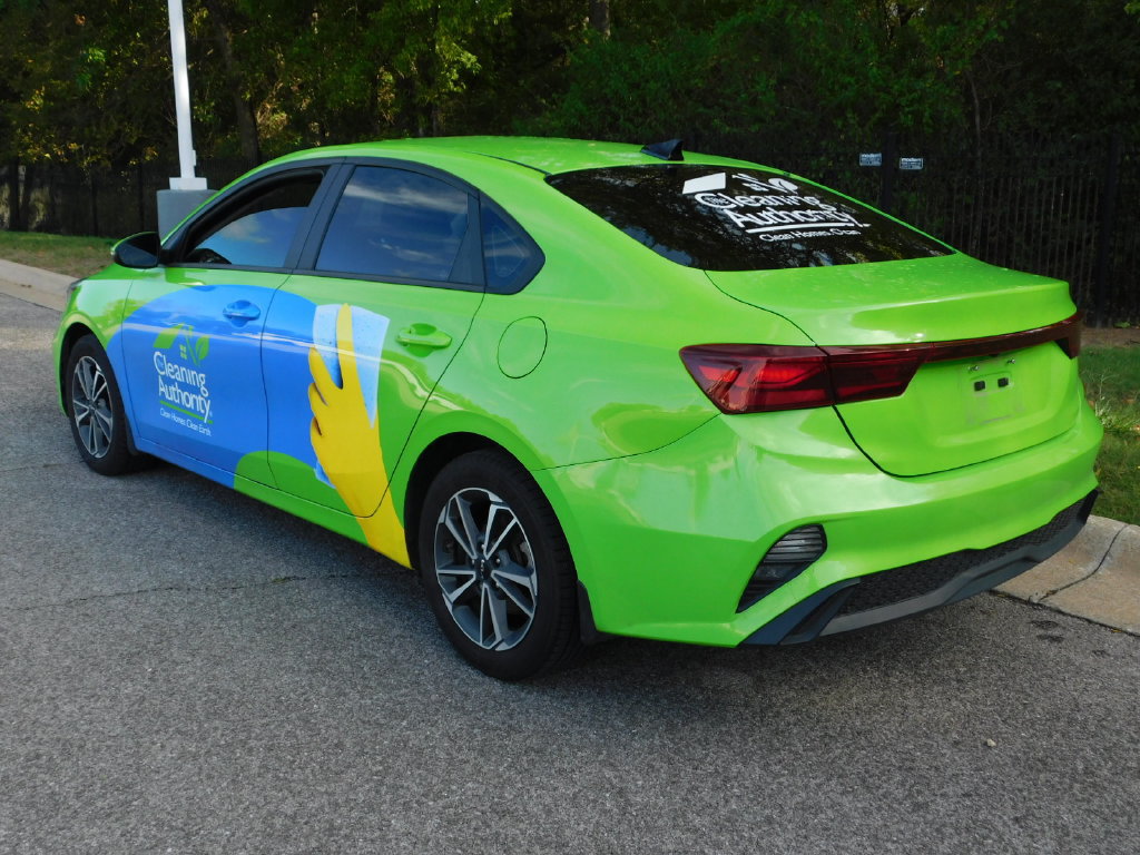 Used 2023 Kia Forte LXS w/ LXS Technology Package FWD image 9