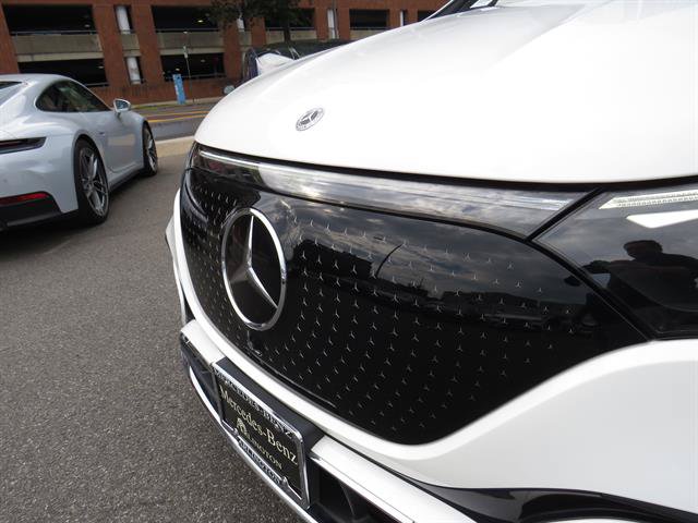Certified 2023 Mercedes-Benz EQE 350+ 4MATIC SUV w/ AMG Line Exterior Package image 23