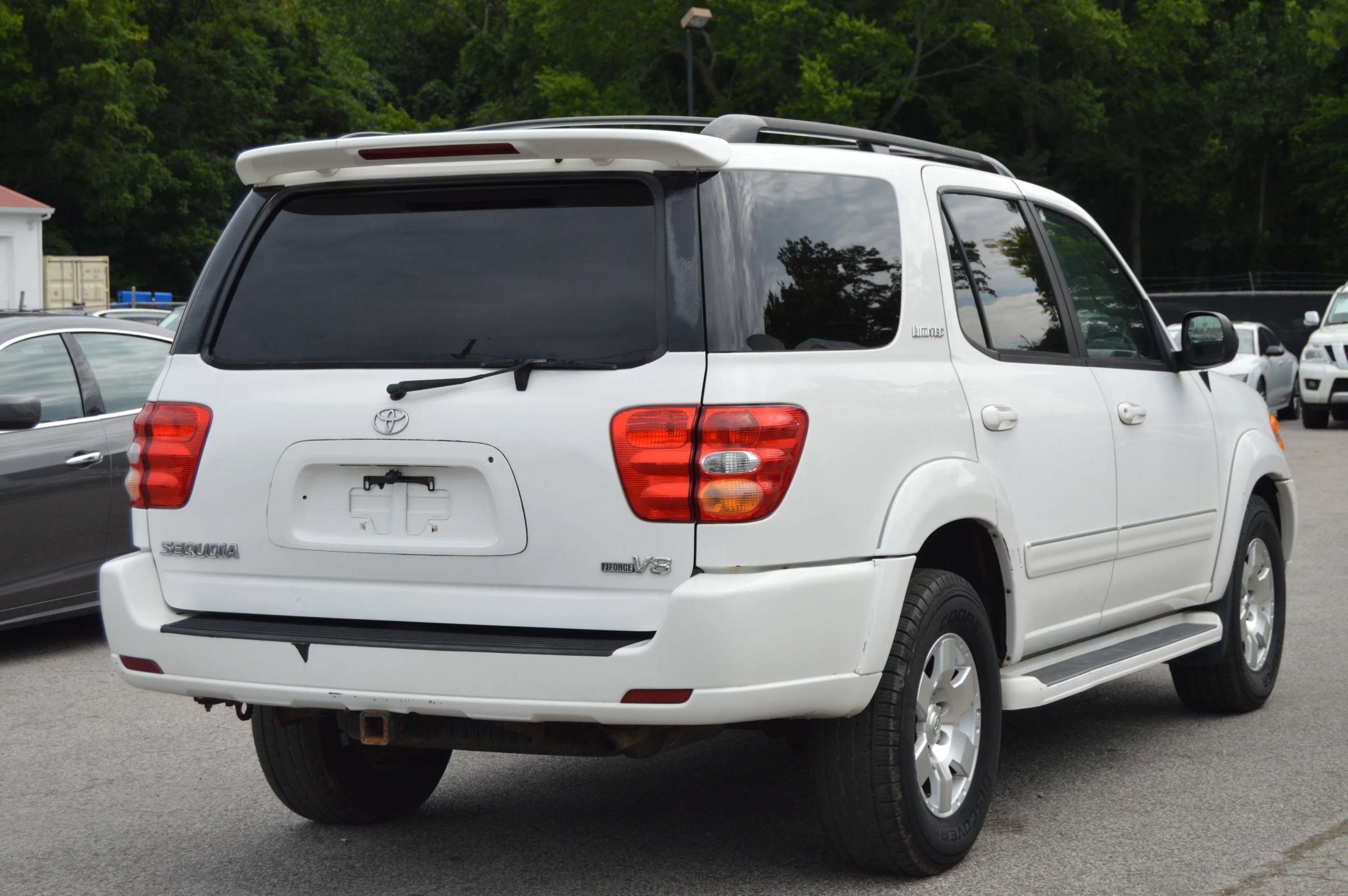 Used 2002 Toyota Sequoia Limited RWD image 6