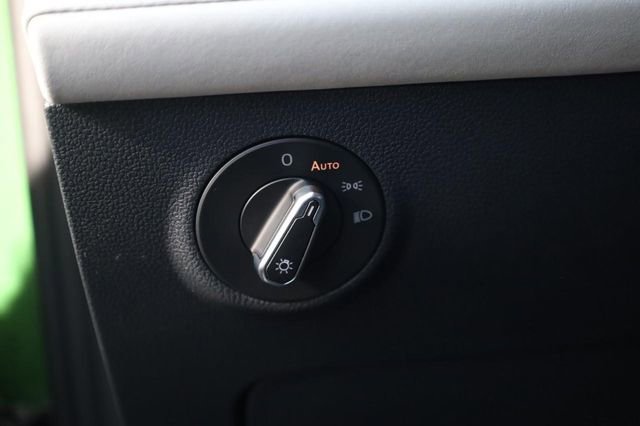 New 2026 Volkswagen Taos SE image 12