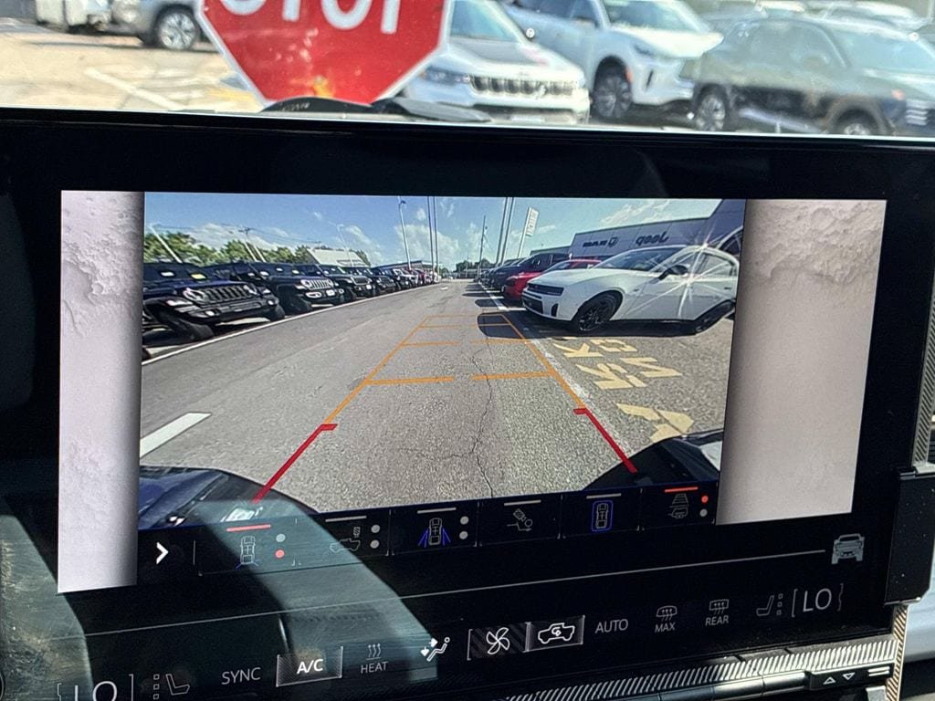 Used 2025 GMC Hummer EV 3X w/ Battery Pack, 24 Module Pack AWD/4WD image 39