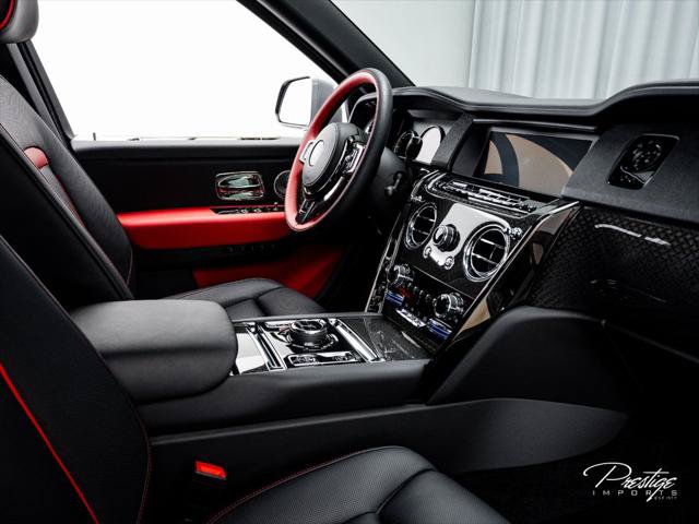 Used 2024 Rolls-Royce Cullinan Black Badge AWD/4WD image 44