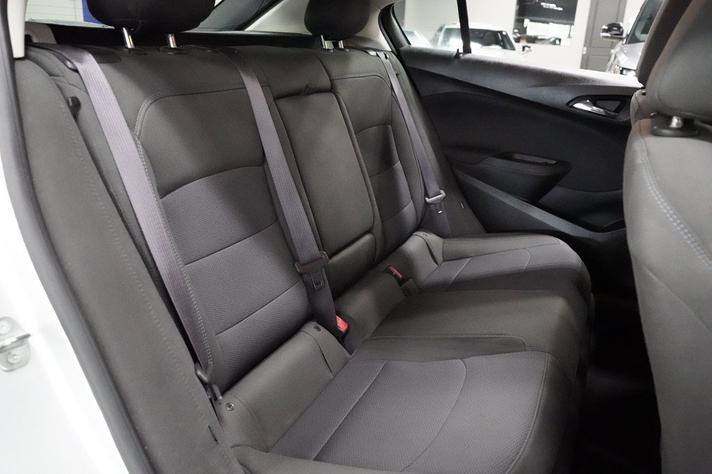 Used 2017 Chevrolet Cruze LT w/ Convenience Package FWD image 28