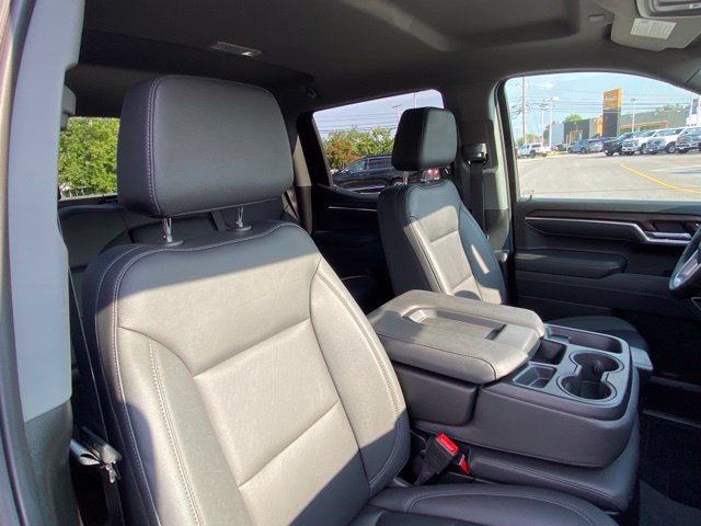 Used 2026 GMC Sierra 1500 SLT AWD/4WD image 23
