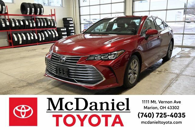 Used 2022 Toyota Avalon XLE FWD image 1