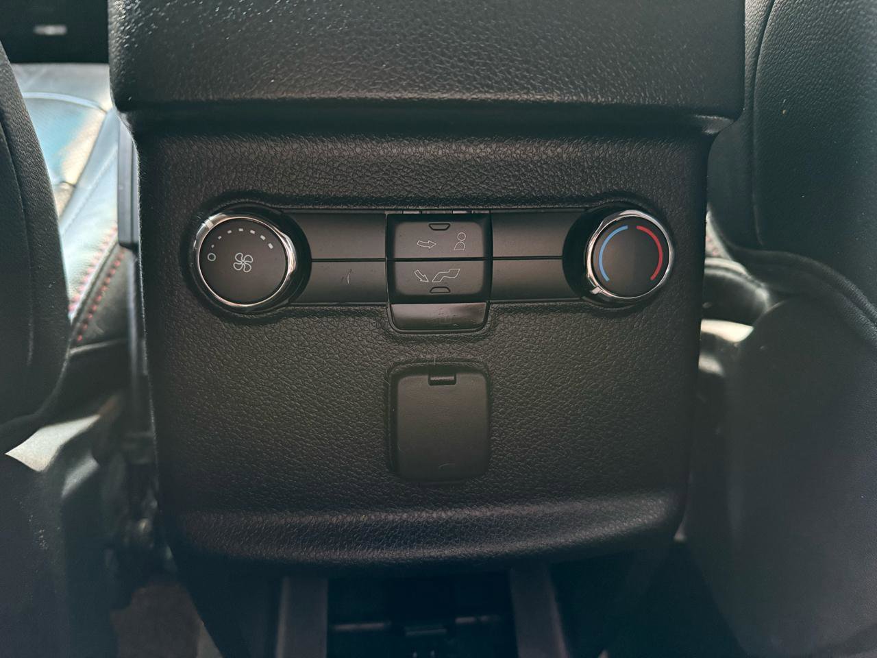 Used 2016 Ford Explorer Sport image 14