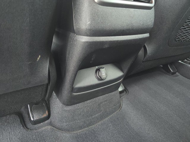 Used 2019 Kia Sorento L image 32