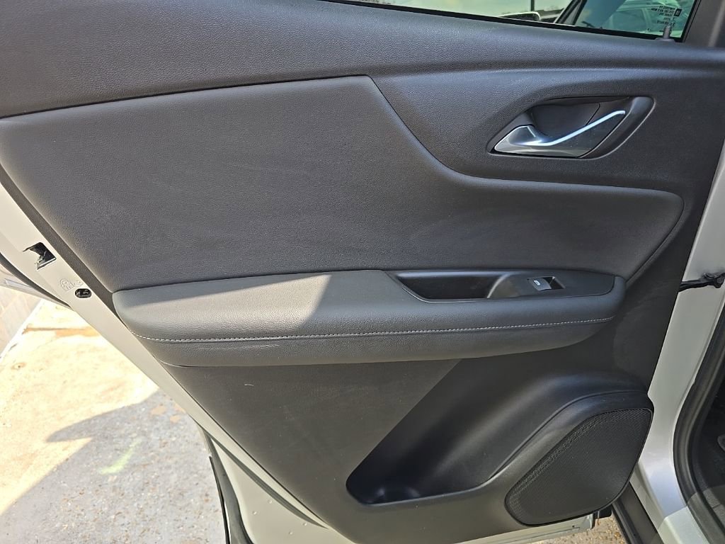 Used 2020 Chevrolet Blazer LT image 39