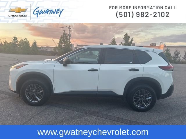 Used 2023 Nissan Rogue S image 8