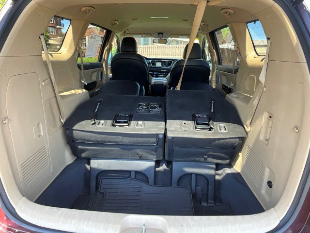 Used 2016 Kia Sedona SX FWD image 38