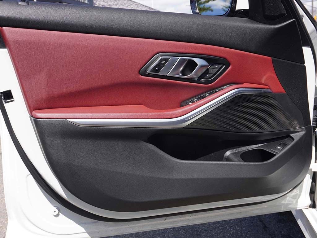 Used 2022 BMW 330i xDrive Sedan w/ Premium Package 2 image 22