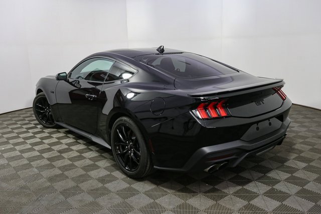 Used 2025 Ford Mustang GT Premium image 9