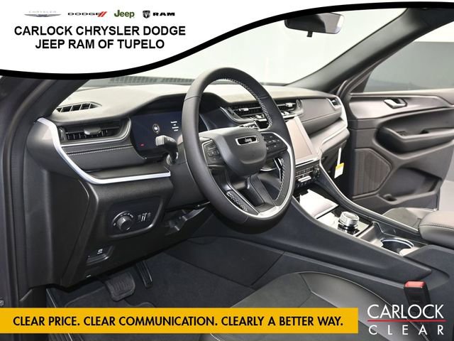 New 2025 Jeep Grand Cherokee Altitude image 10