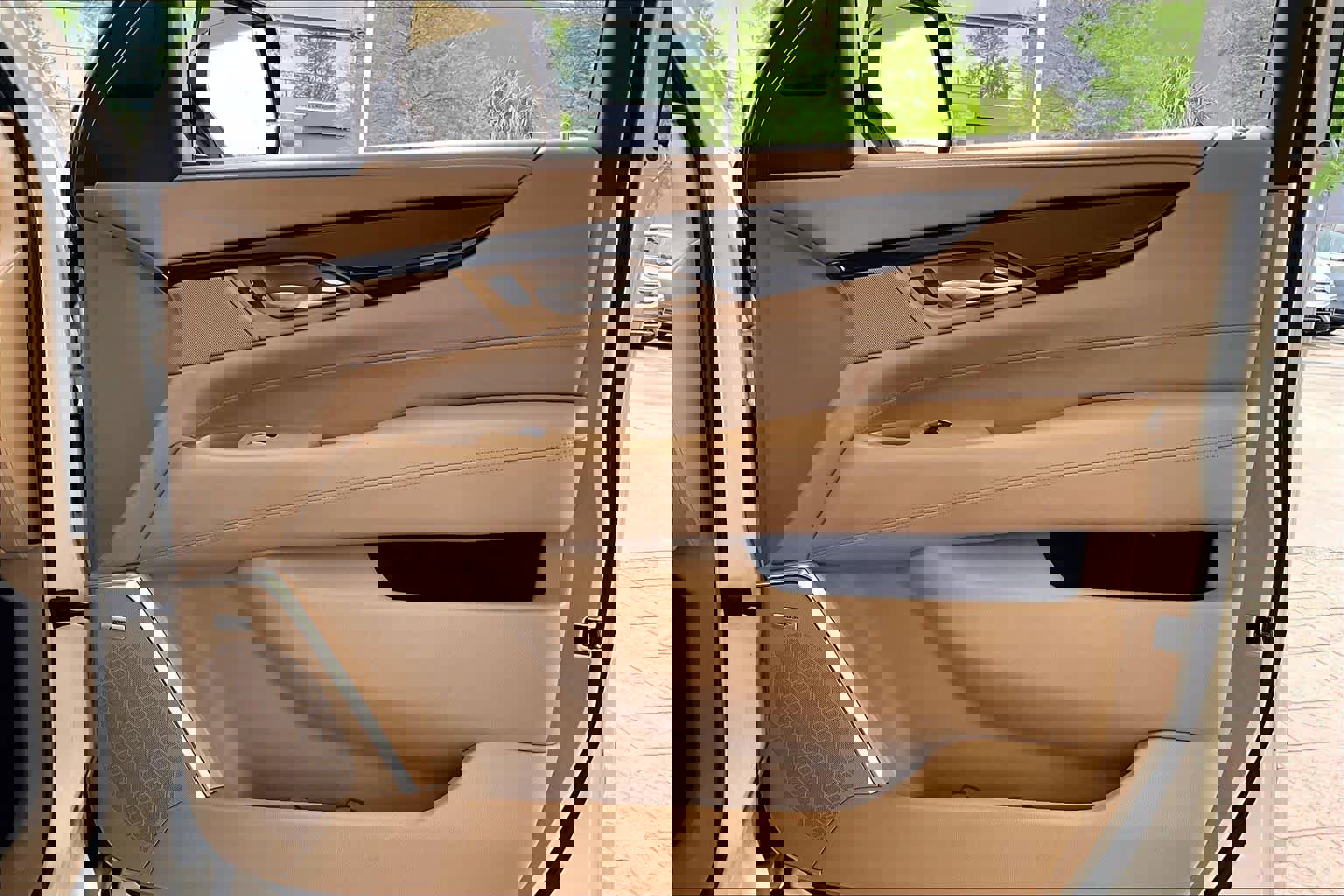 Used 2020 Cadillac Escalade Platinum AWD/4WD image 20