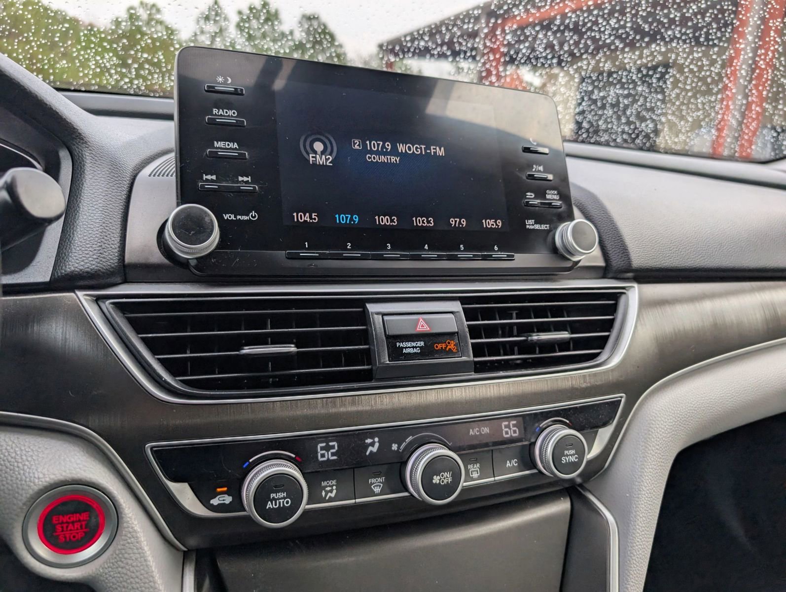 Used 2018 Honda Accord LX image 22