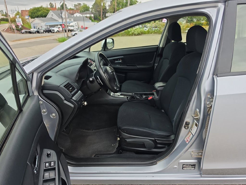 Used 2014 Subaru Impreza 2.0i Premium w/ All-Weather Package w/CVT AWD/4WD image 9