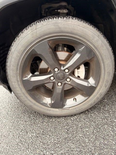 Used 2024 Jeep Grand Cherokee Altitude AWD/4WD image 29