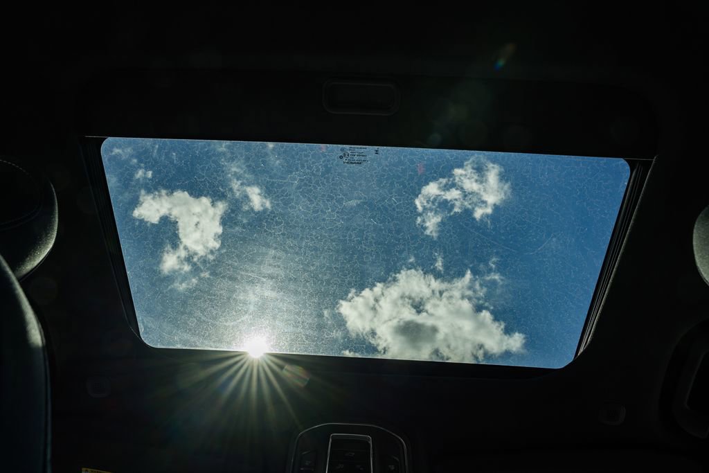 New 2025 Jeep Grand Cherokee Laredo X w/ Luxury Tech Group I image 31