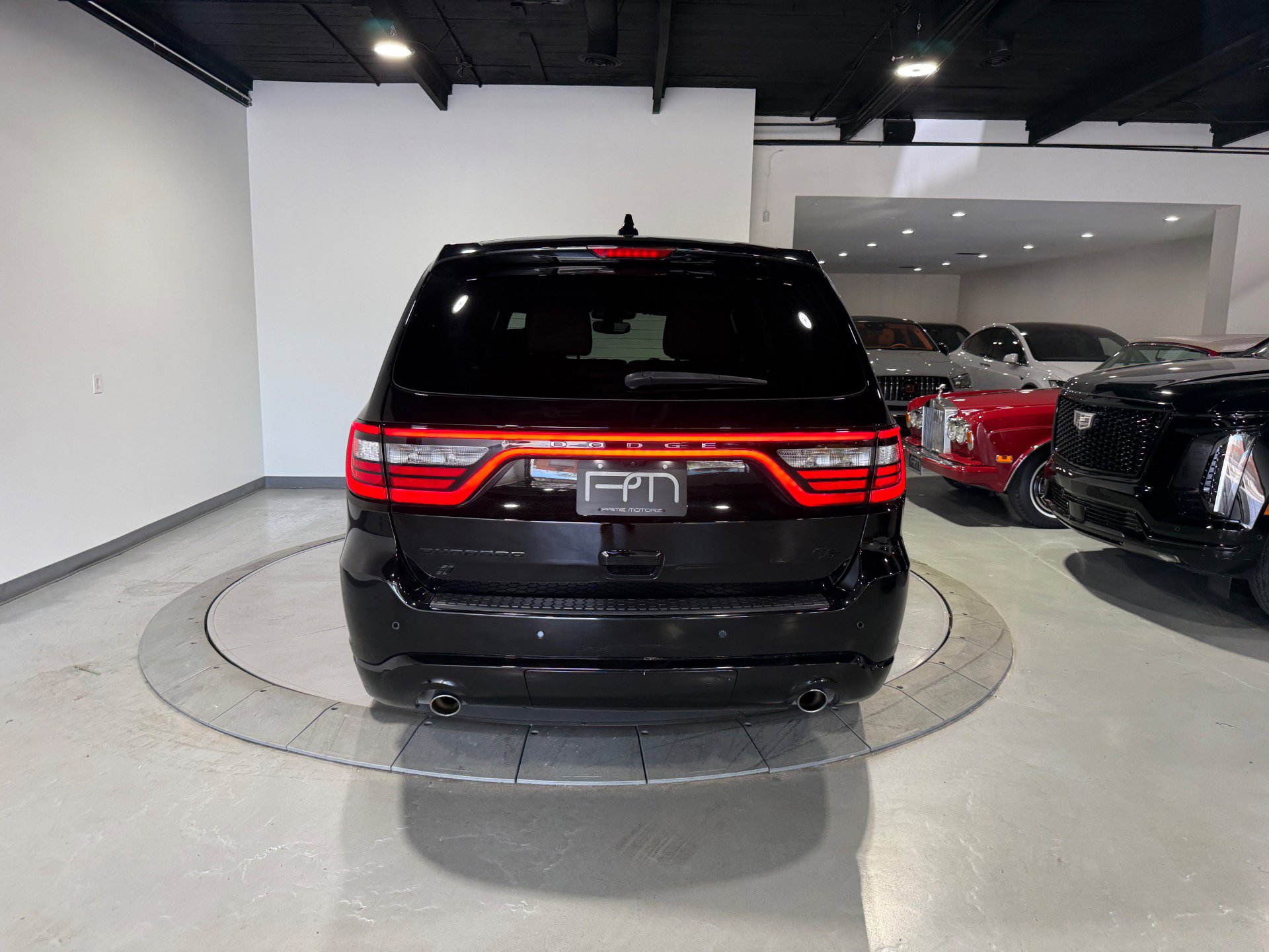 Used 2020 Dodge Durango R/T w/ Blacktop Package AWD/4WD image 13