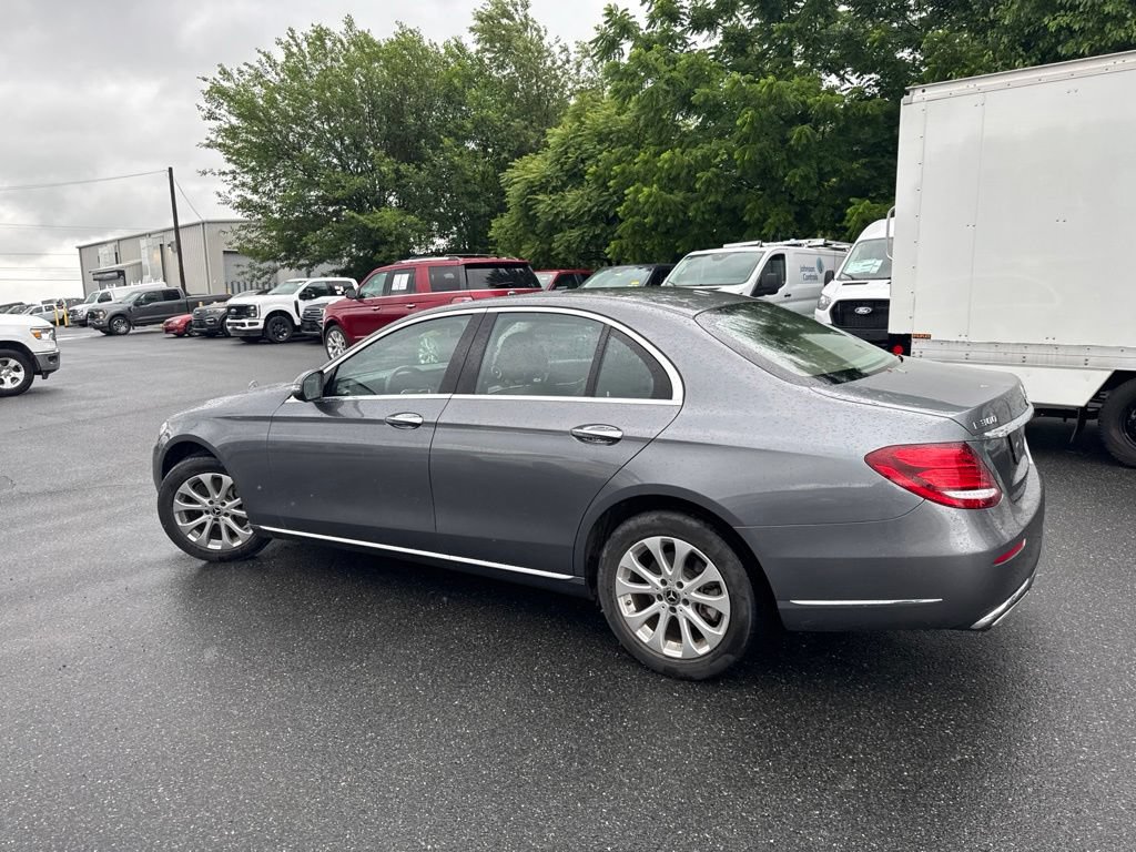 Used 2019 Mercedes-Benz E 300 4MATIC image 4