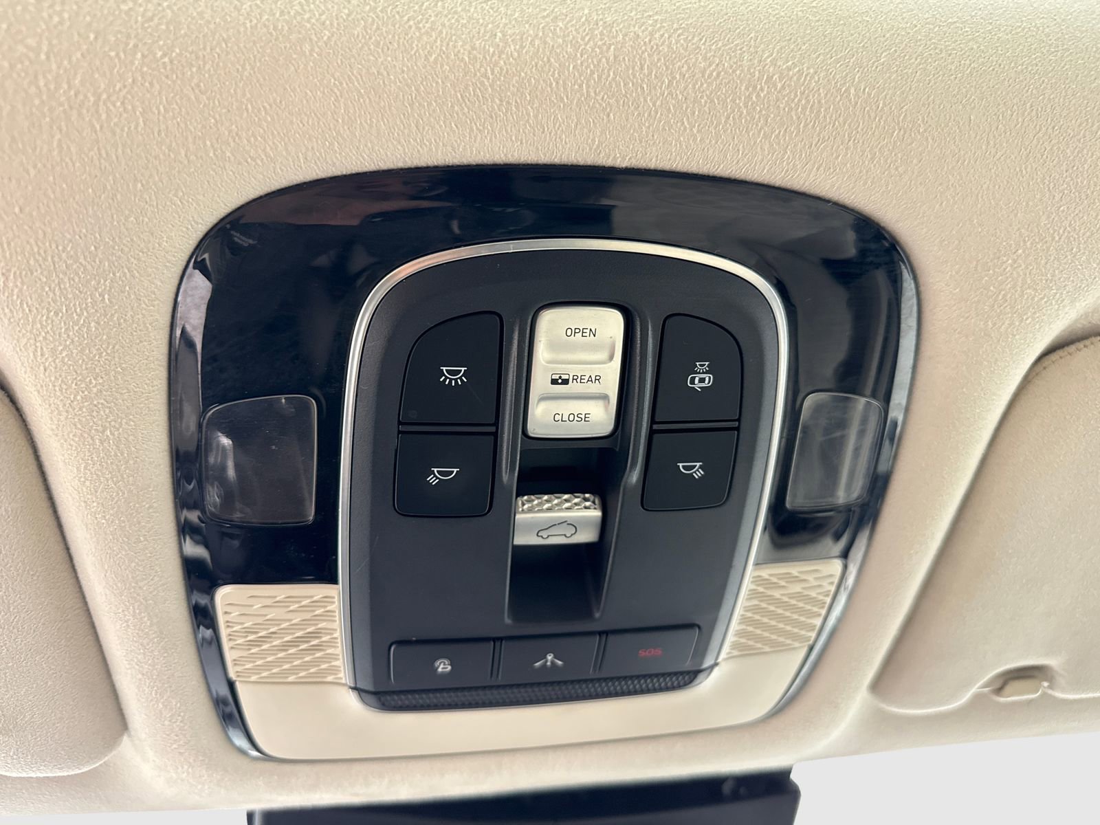 Used 2020 Hyundai Palisade Limited FWD image 34