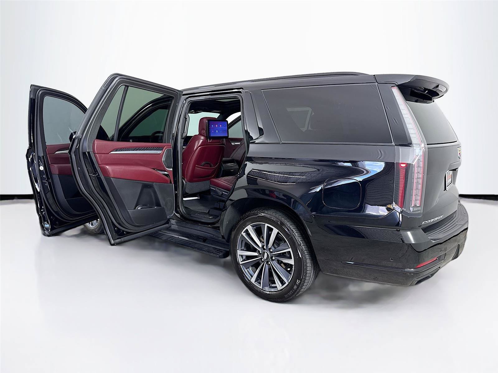 Used 2025 Cadillac Escalade Sport w/ Touring Package AWD/4WD image 44