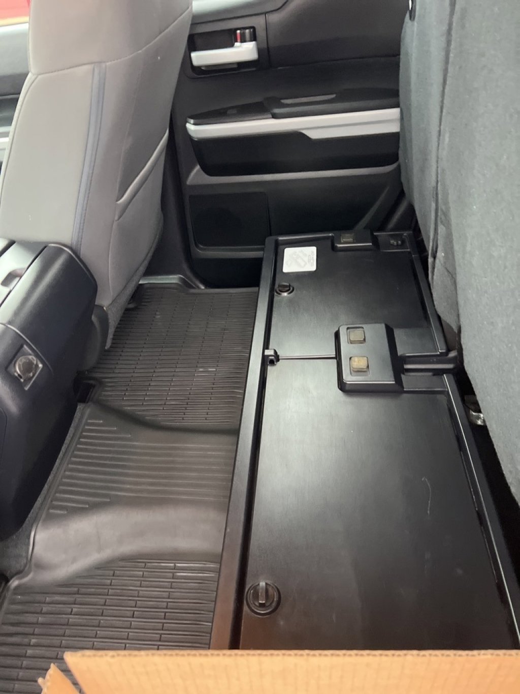 Used 2017 Toyota Tundra SR5 image 29