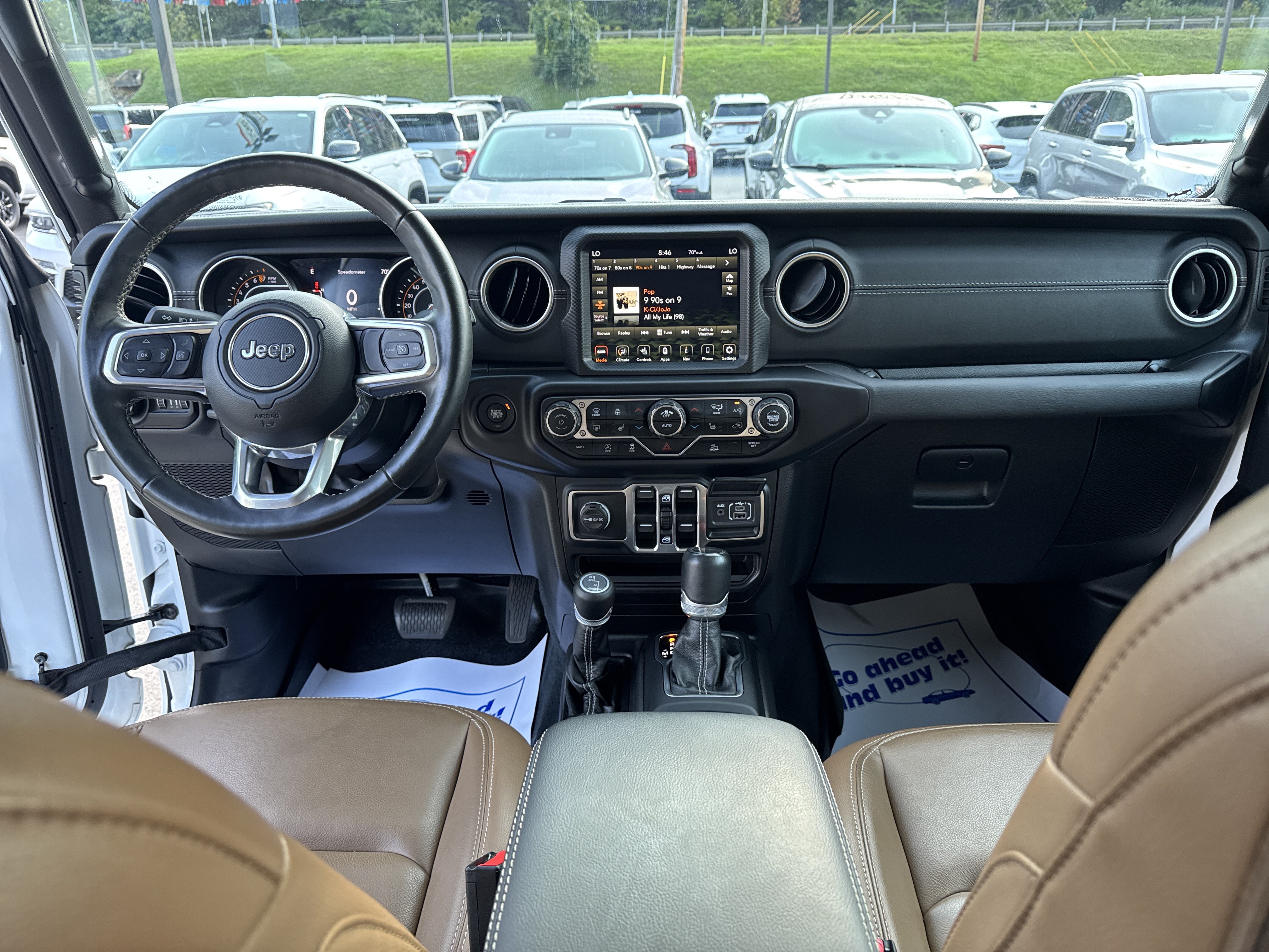 Used 2022 Jeep Gladiator Overland w/ Popular Equipment Package AWD/4WD image 23