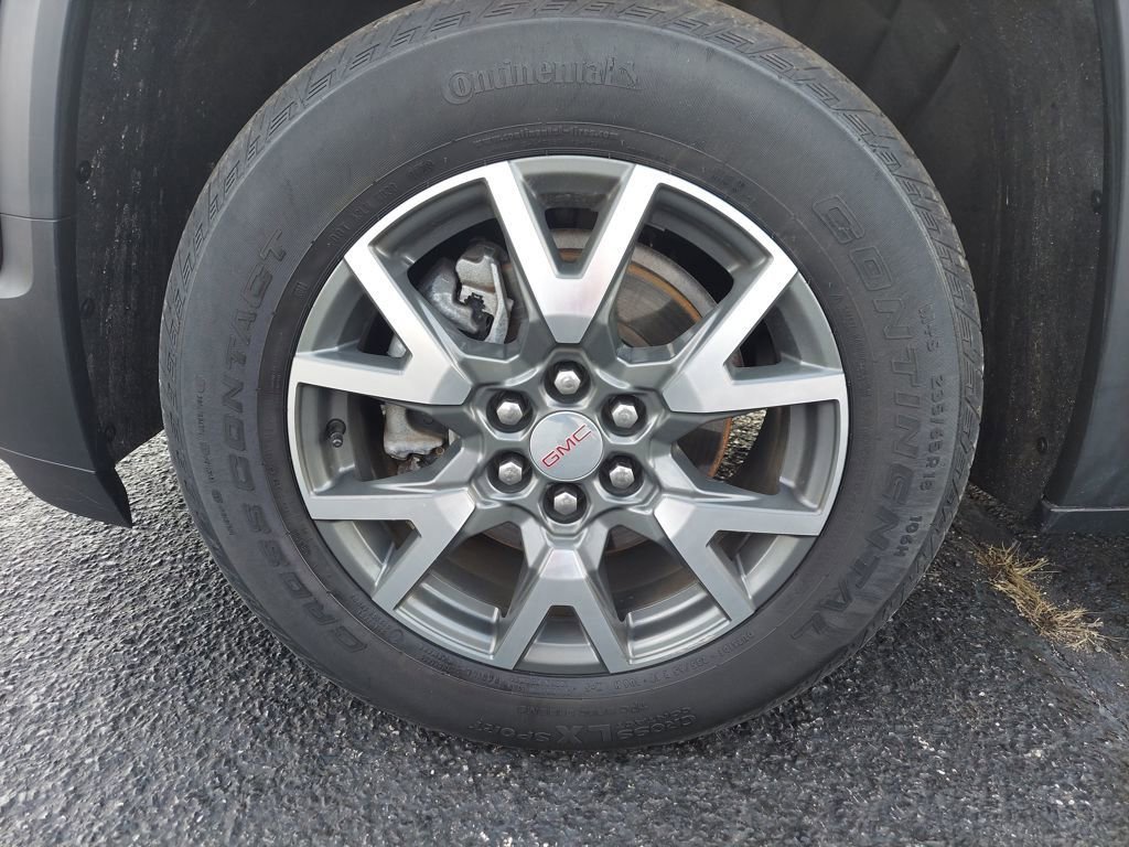 Used 2023 GMC Acadia SLE w/ Driver Convenience Package image 29