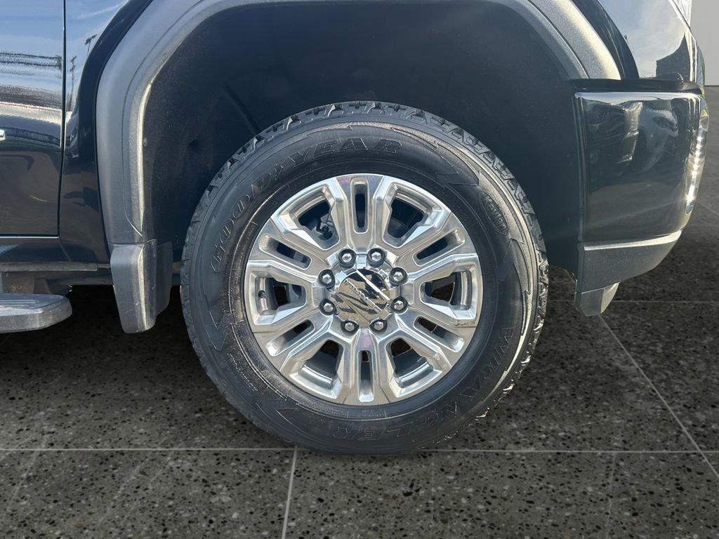 Used 2022 GMC Sierra 3500 Denali image 9