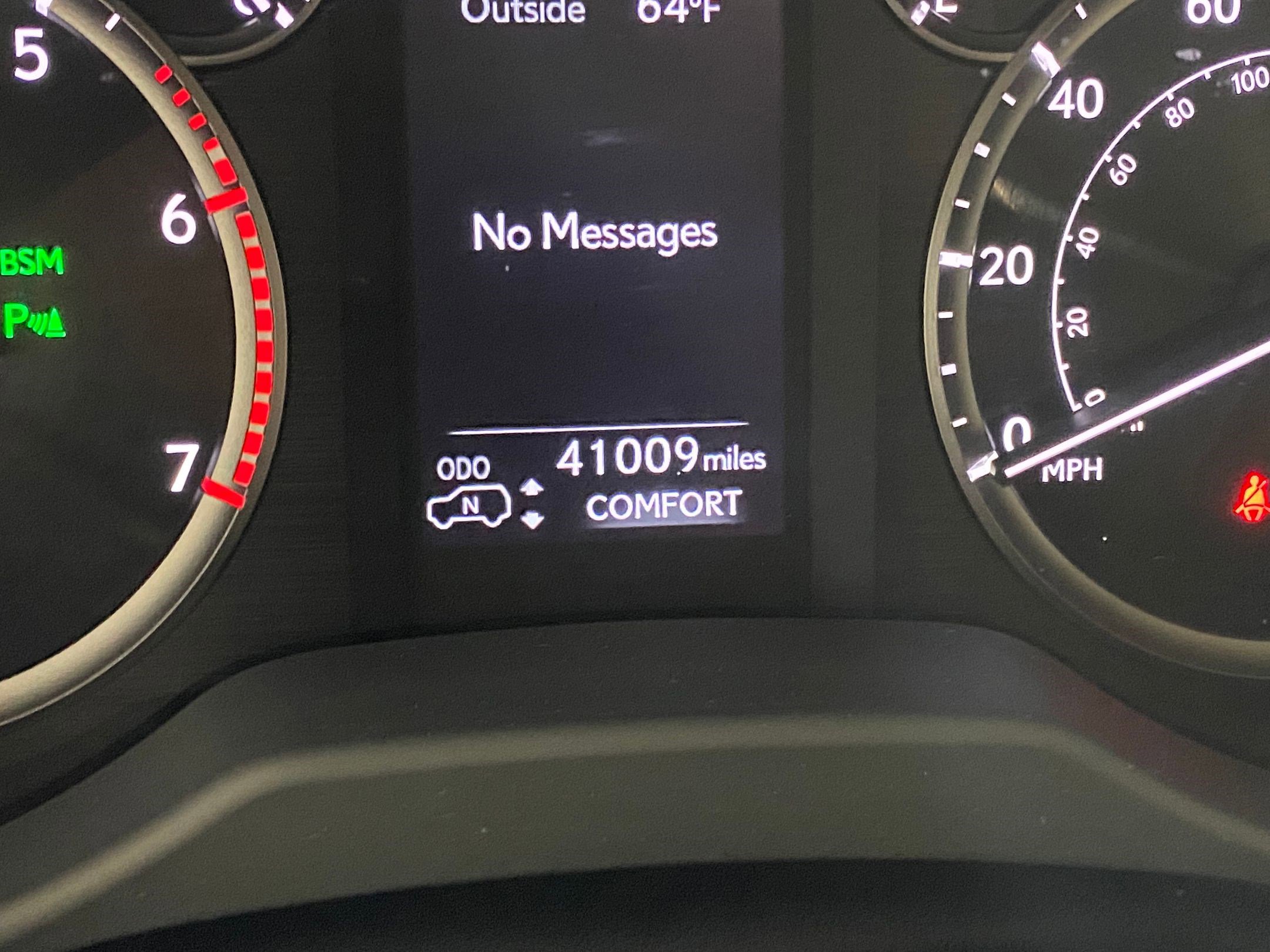 Used 2023 Lexus GX 460 Luxury w/ Off Road Package image 22