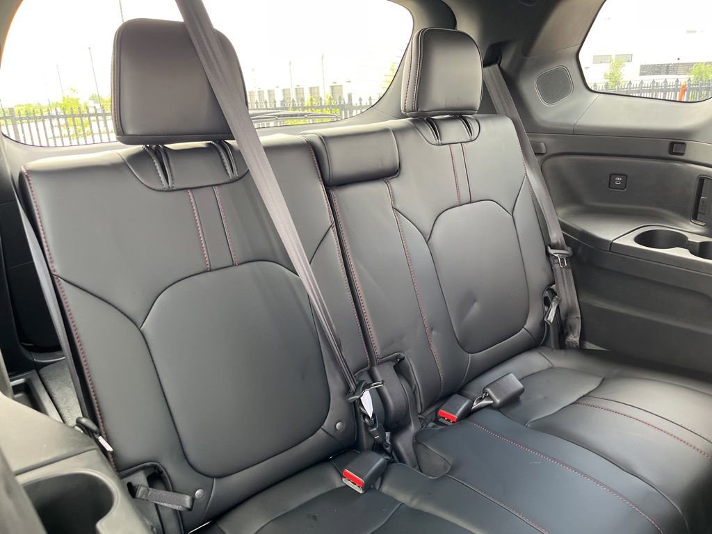 Used 2025 Honda Pilot Black Edition image 30