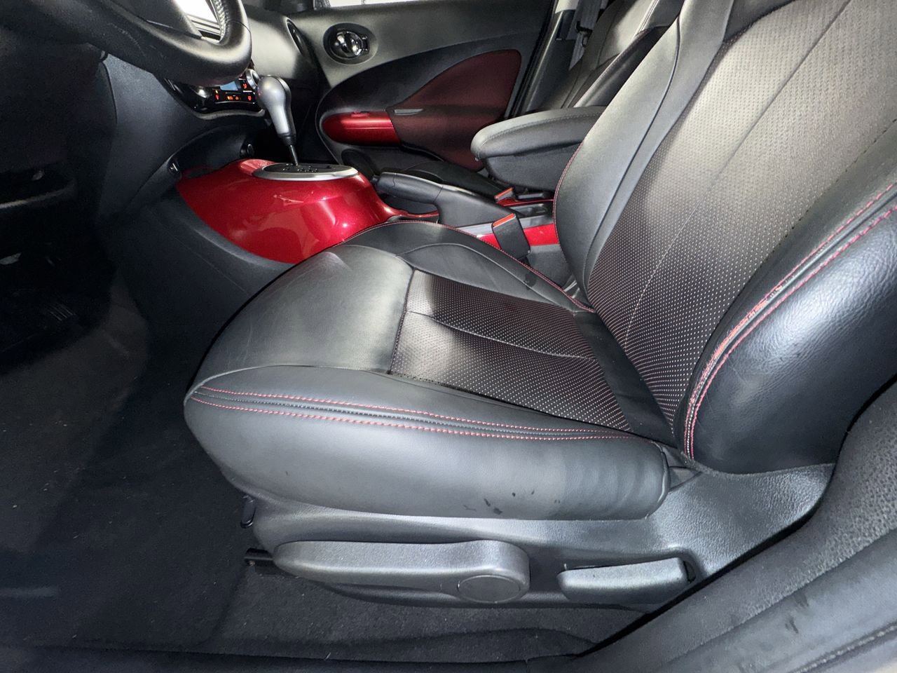 Used 2016 Nissan Juke SL image 17