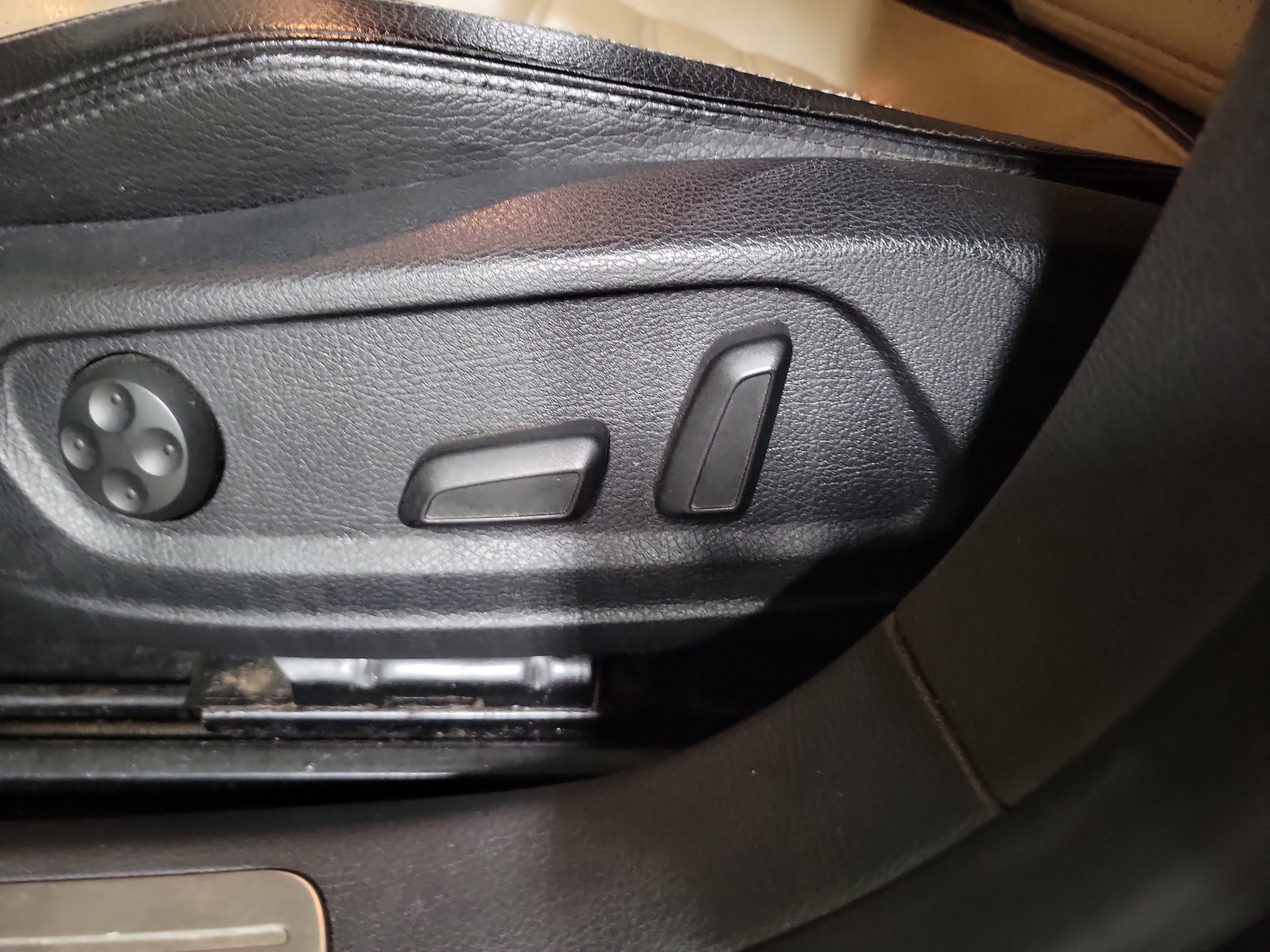 Used 2013 Volkswagen CC Sport Plus image 19