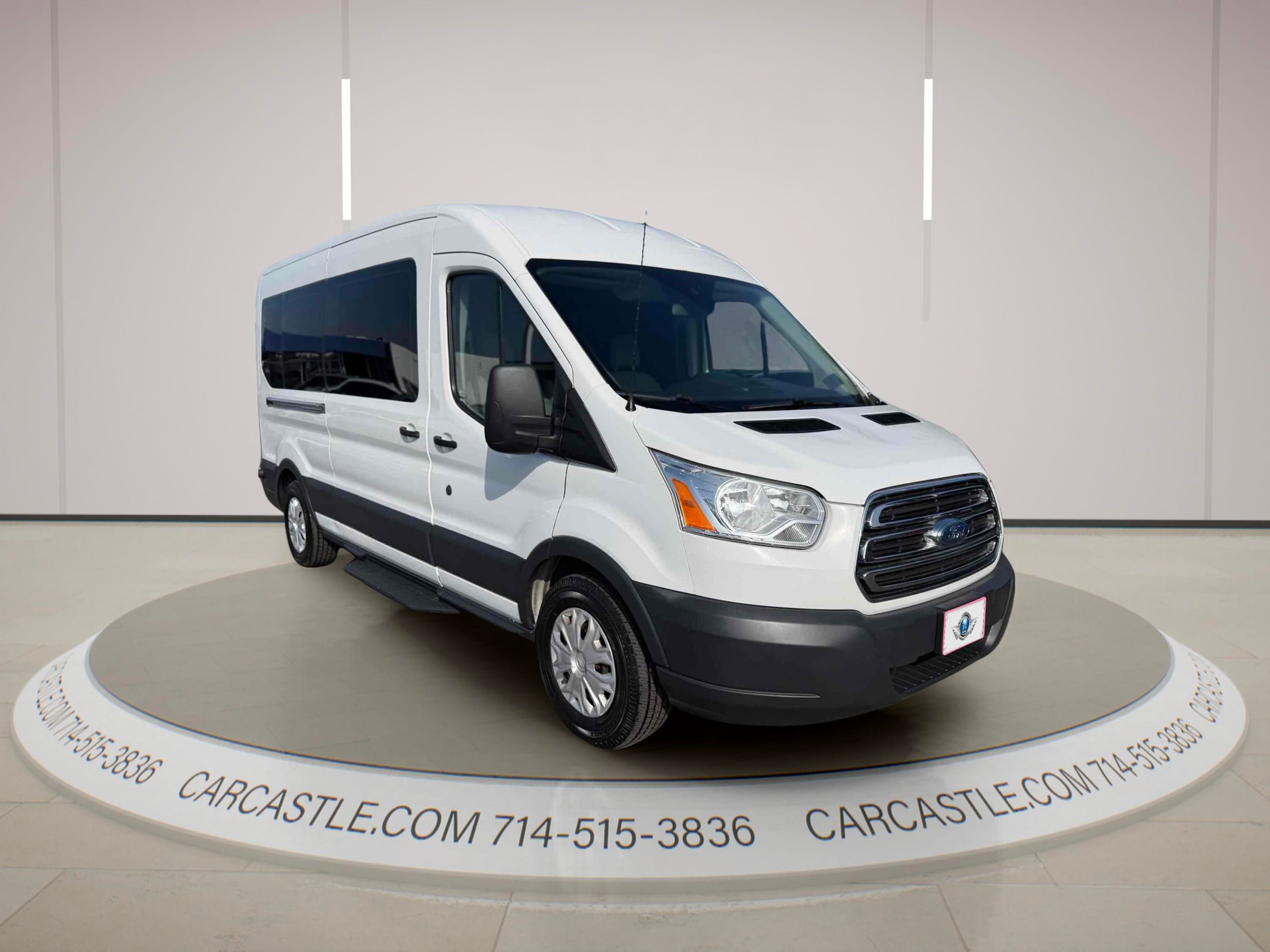 Used 2017 Ford Transit 350 XLT RWD image 7