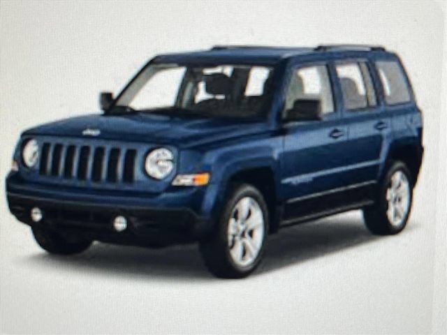 Used 2014 Jeep Patriot Latitude AWD/4WD image 1