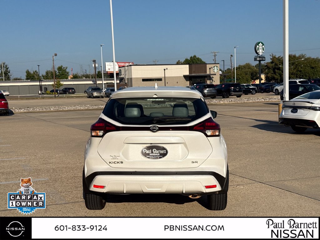 Used 2022 Nissan Kicks SR w/ Premium Package FWD image 11