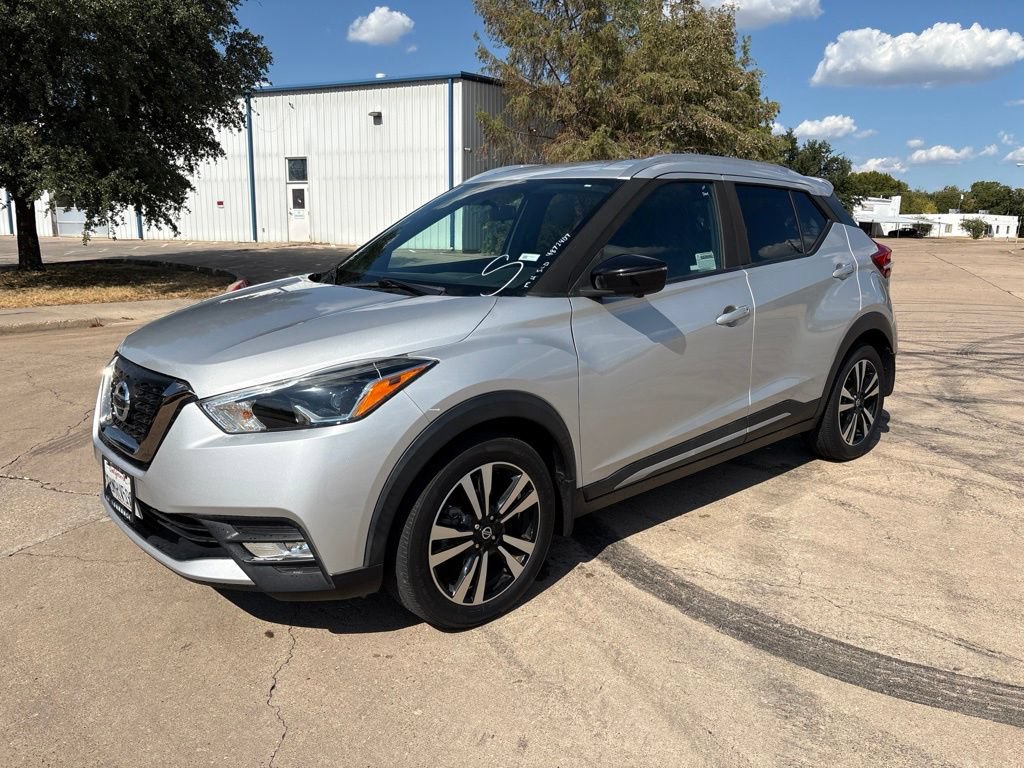 Used 2019 Nissan Kicks SR FWD image 19